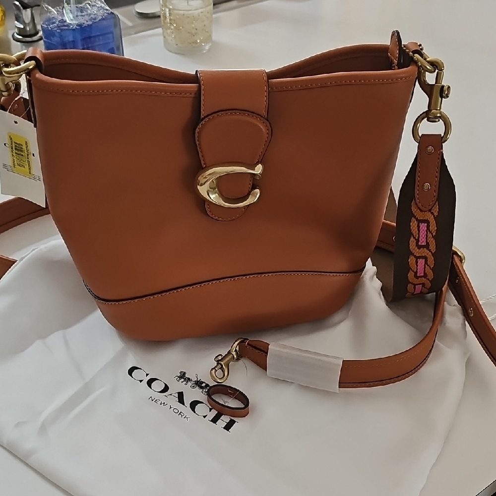 Coach Brown Leather Shoulder Bag with Gold Accents